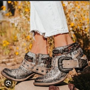 FREEBIRD "SALOON" BOOTIE